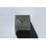 Cubo di ittrio Y in metallo 10x10mm lucidato, purezza 99,9%.